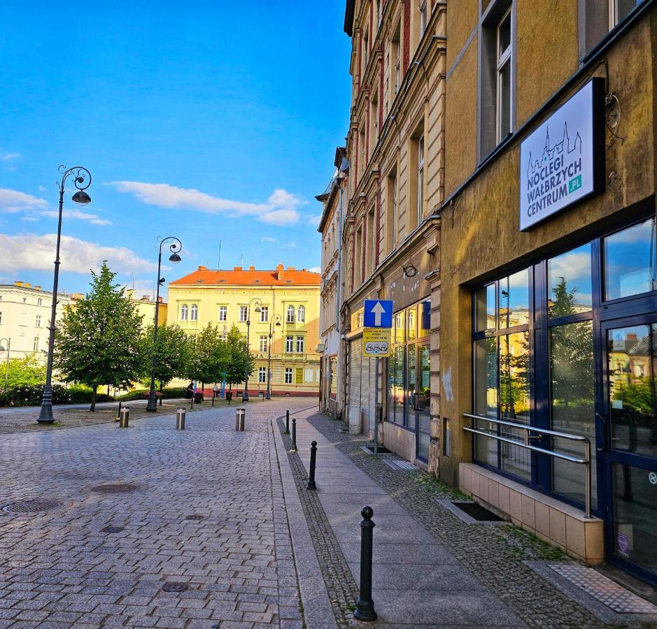 Noclegi Walbrzych Centrum Luaran gambar
